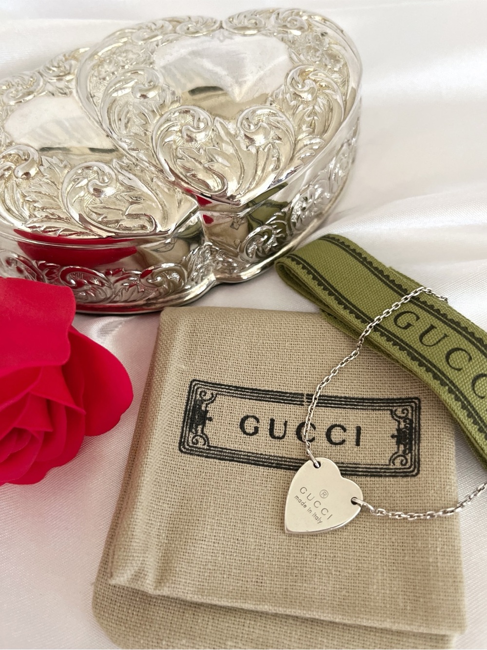 Gucci Silver Heart Tag Bracelet - Picture 4 of 10